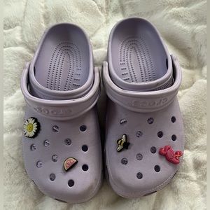 Crocs Purple Women’s Size 8 with Jibbits